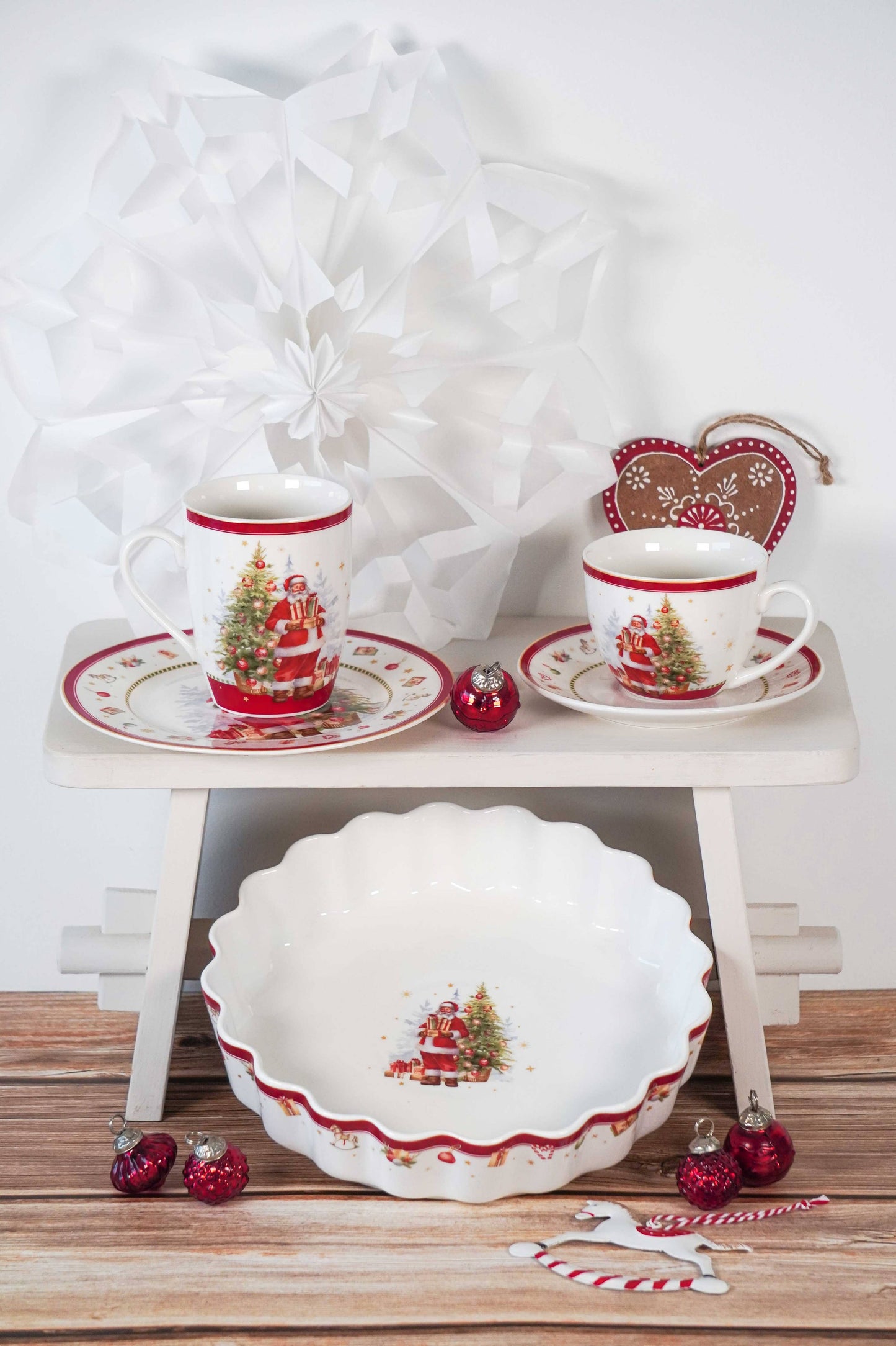 Jolly Santa Dessert Plate - Mr & Mrs Christmas