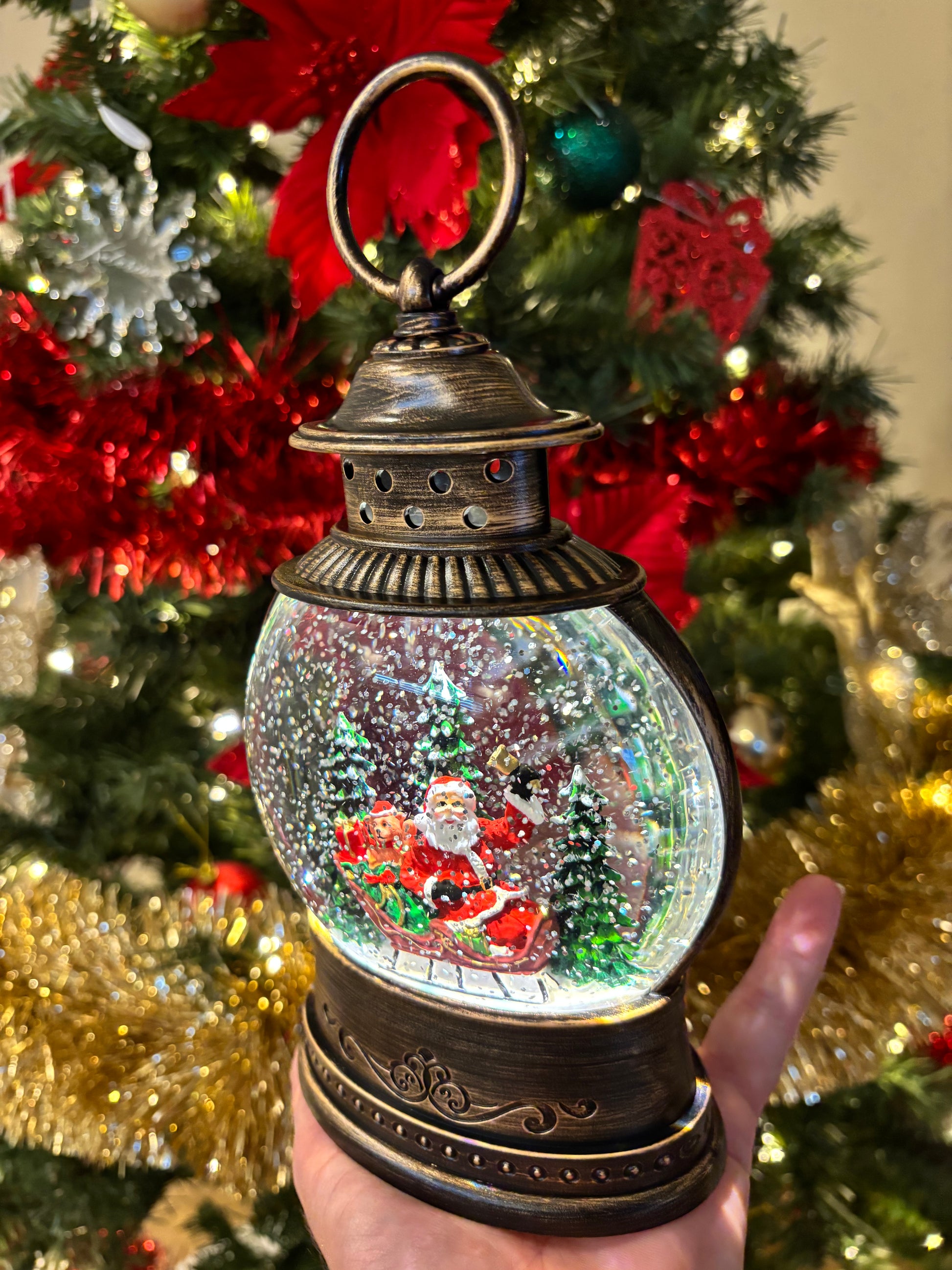 Snowing Globe Lantern - Santa - Mr & Mrs Christmas