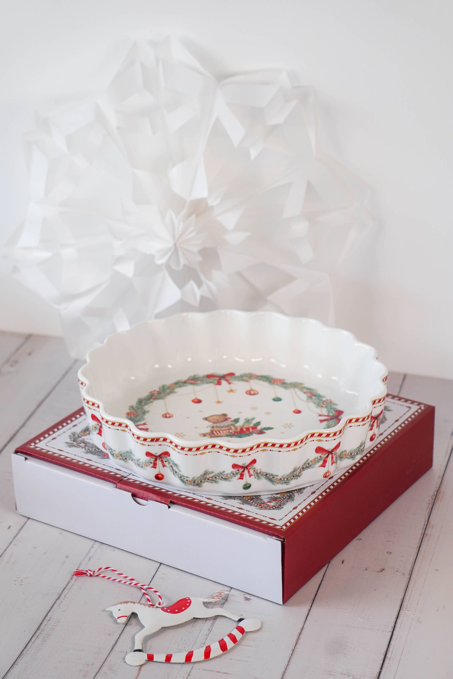 Vintage Christmas Baking Dish - Mr & Mrs Christmas
